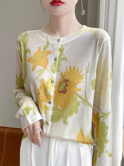 Leichte Strickjacke aus Wolle mit Rosenmuster