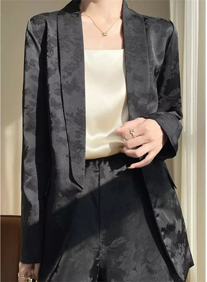 Elegant Chic White Jacquard Blazer with Slimming Effect and Oriental Flair