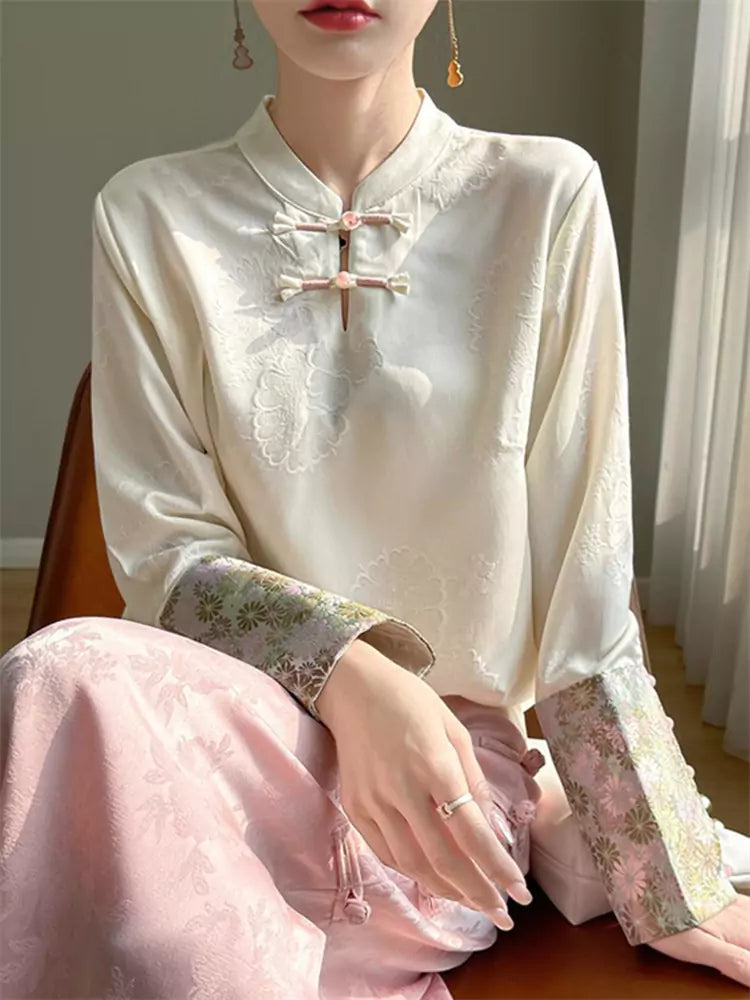 Neue, champagnerfarbene Bluse im chinesischen Stil mit Stehkragen und Stickerei für Damen – Kontrastbesatz und Froschknopf-Design