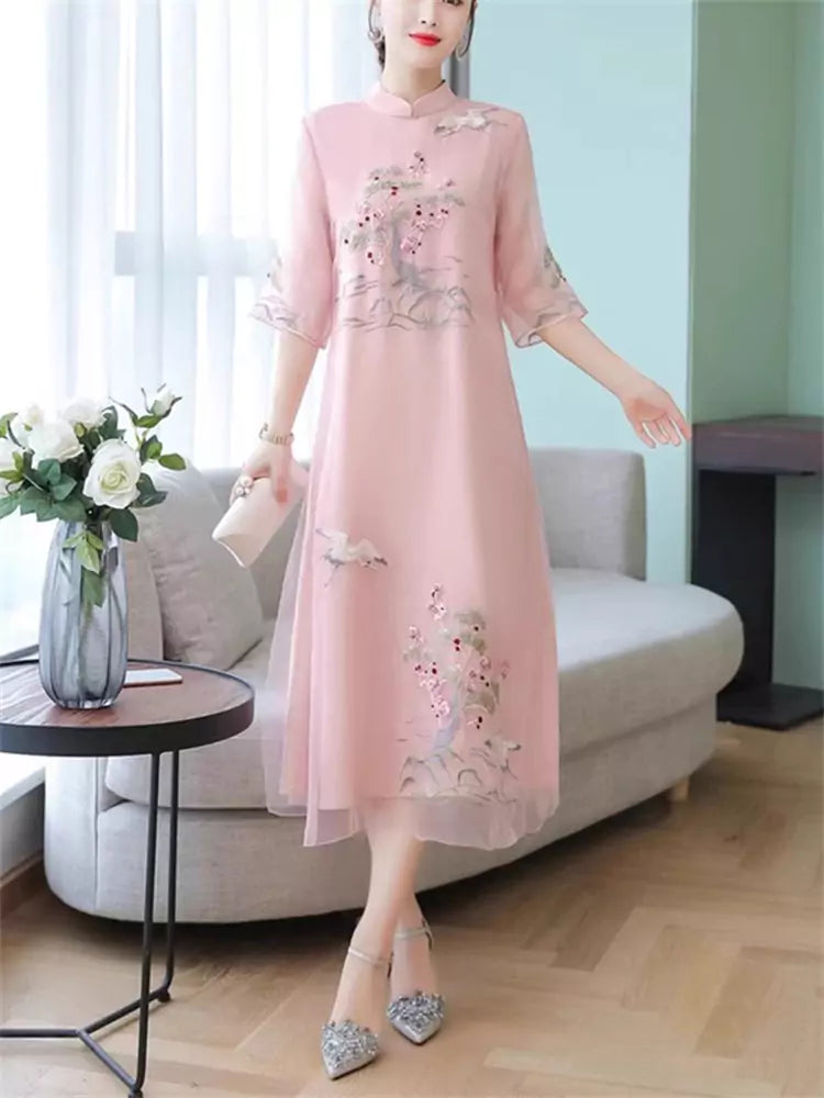 Elegant Modern Cheongsam-Inspired Long Dress with Floral Stitching