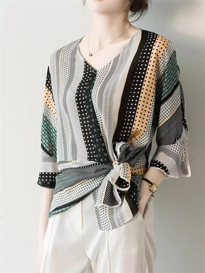 Stilvolle asymmetrische Chiffonbluse mit Bindegürtel und V-Ausschnitt für Damen