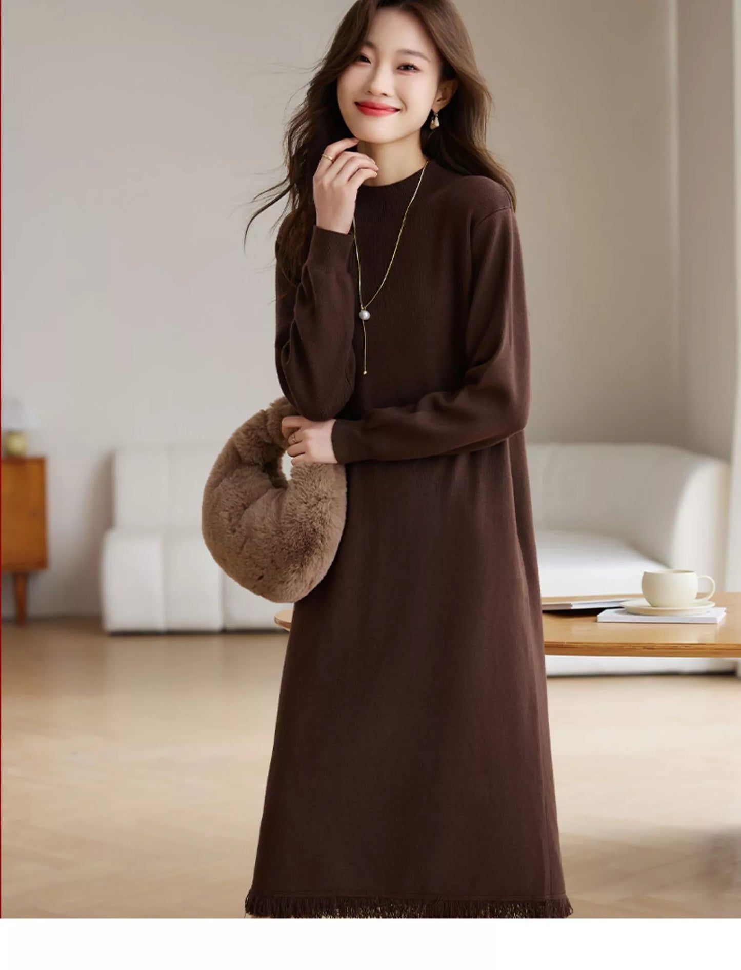 Strickkleid mit Quasten, das über das Knie reicht, für Damen