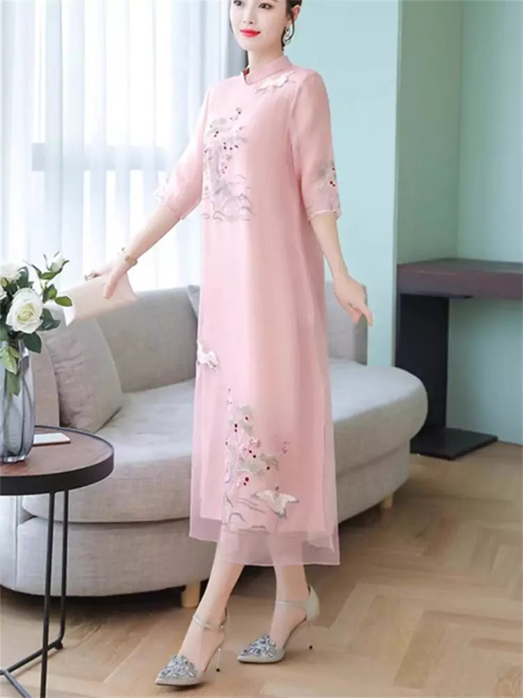 Elegant Modern Cheongsam-Inspired Long Dress with Floral Stitching