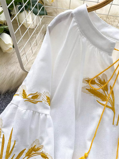 Vintage-Bluse im Bohème-Stil mit Stickerei, Bindekragen und Laternenärmeln für Damen