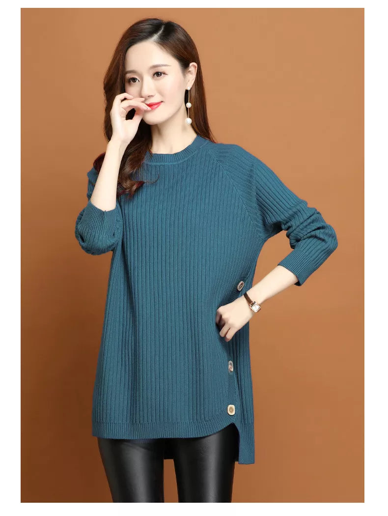 Langer Pullover mit seitlichen Knöpfen für Damen