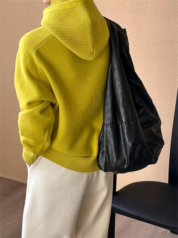 Gelber Damen-Strickpullover mit abnehmbarer Kapuze und Rundhalsausschnitt mit Design