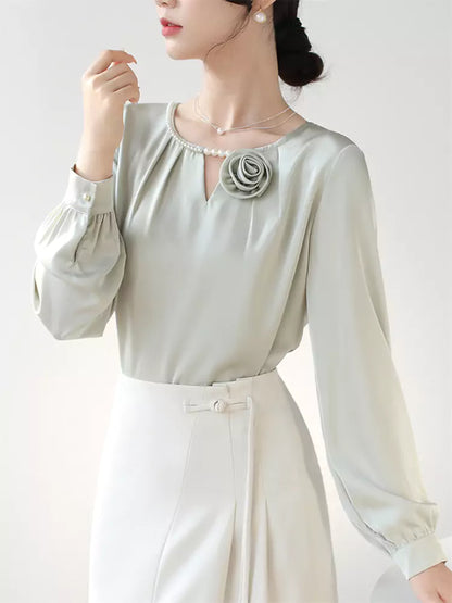 Französische Vintage-Bluse aus rosafarbenem Satin mit Perlenverzierungen