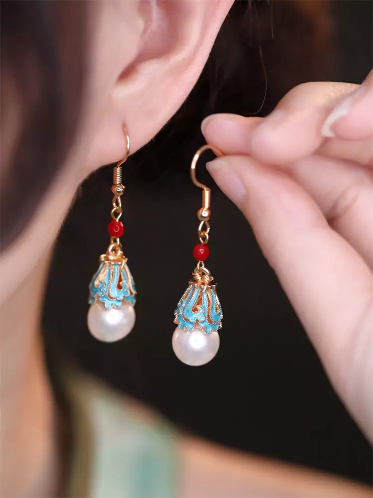 Nuevos pendientes colgantes de estilo chino clásico con perlas cloisonné, diseño elegante.