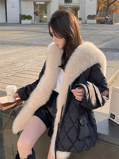 Mittellanger Parka mit Kunstfuchspelzbesatz für Damen