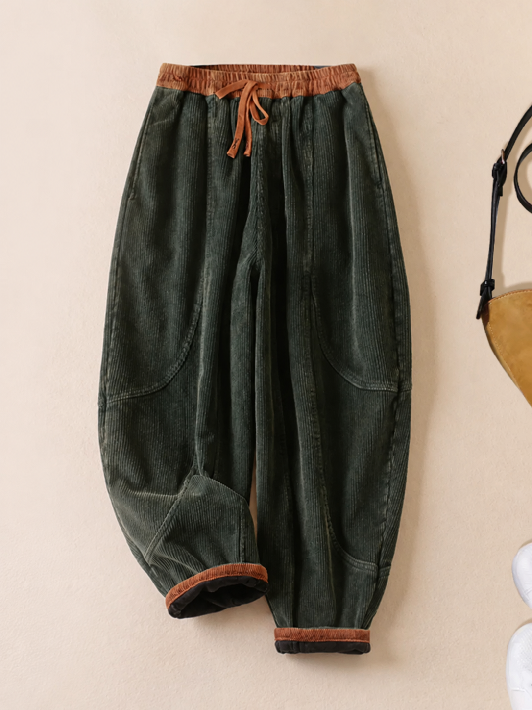 Retro Corduroy Balloon-Leg Pants Fleece-Lined Drawstring Waist