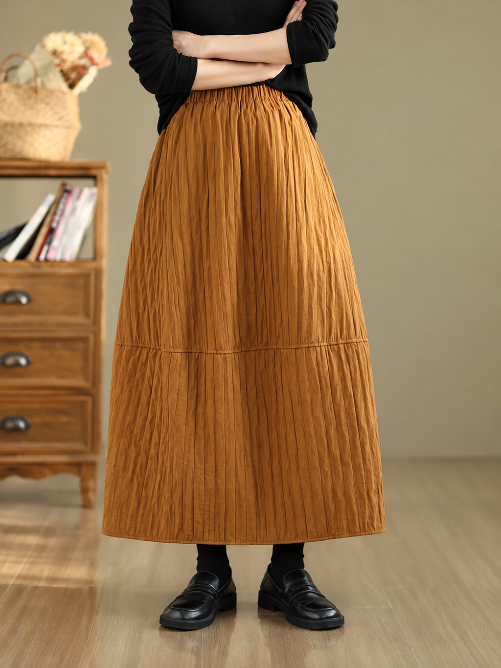 Quilted Lantern Silhouette Maxi Skirt