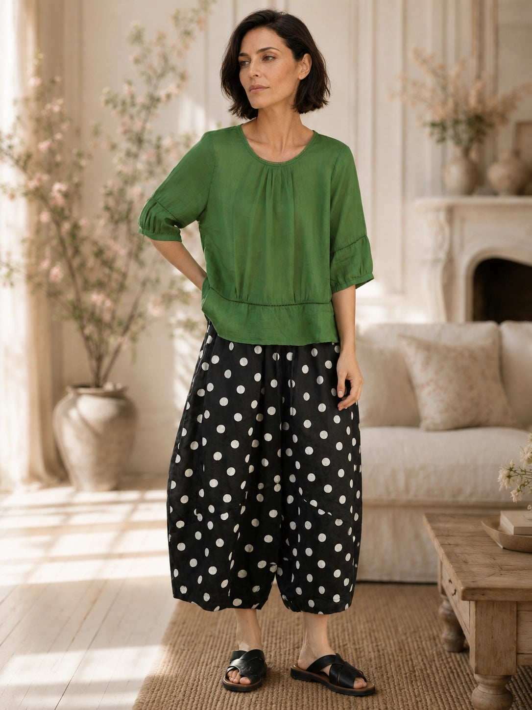 100% Ramie Balloon-Leg Cropped Pants with Polka Dots