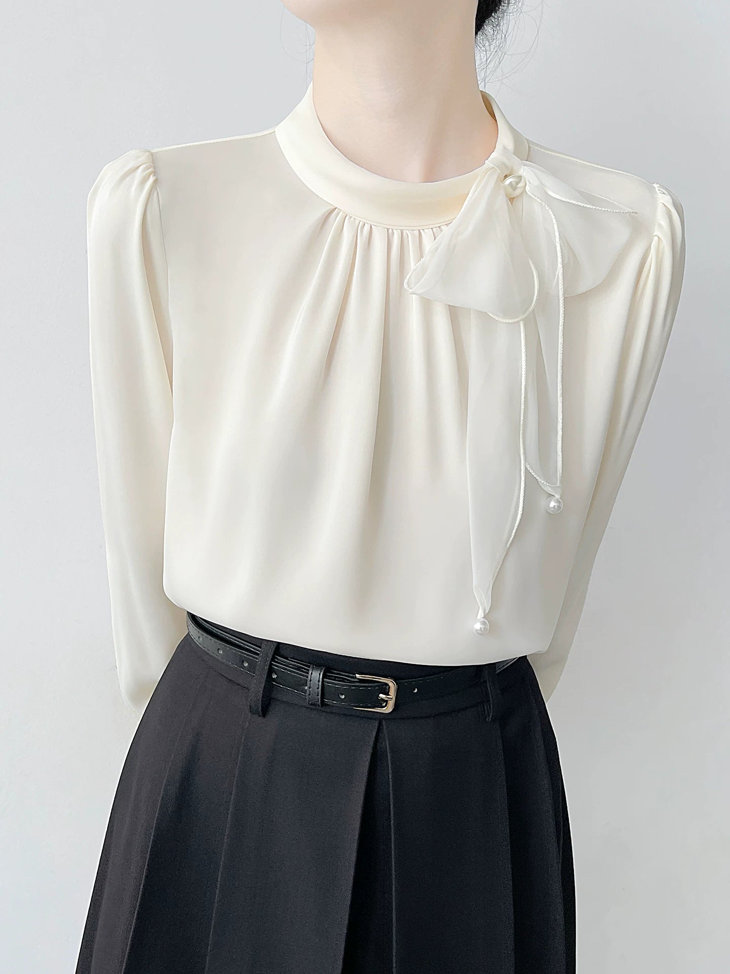 Relaxed Blouse with 3D Bow & Pearl Tie Detail