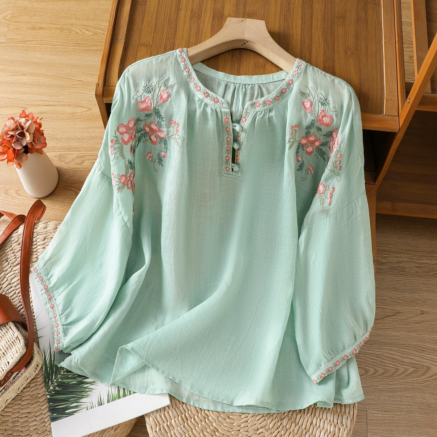 Embroidered Floral Top in Linen-Look Textured Fabric