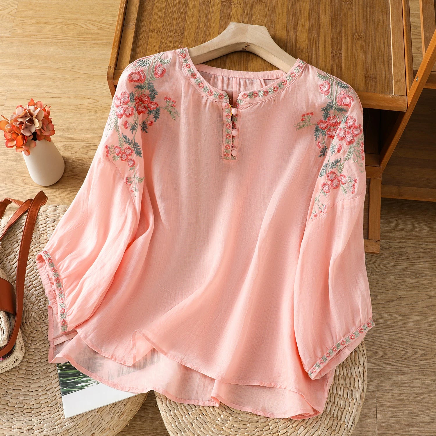 Embroidered Floral Top in Linen-Look Textured Fabric
