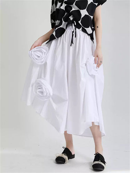 Asymmetrischer, mehrlagiger, plissierter Midirock mit 3D-Rosenapplikation