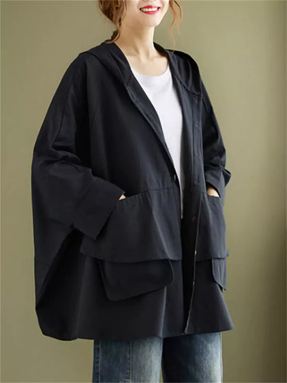 Schicker, lockerer Kapuzenmantel mit Knopfleiste und großer Tasche