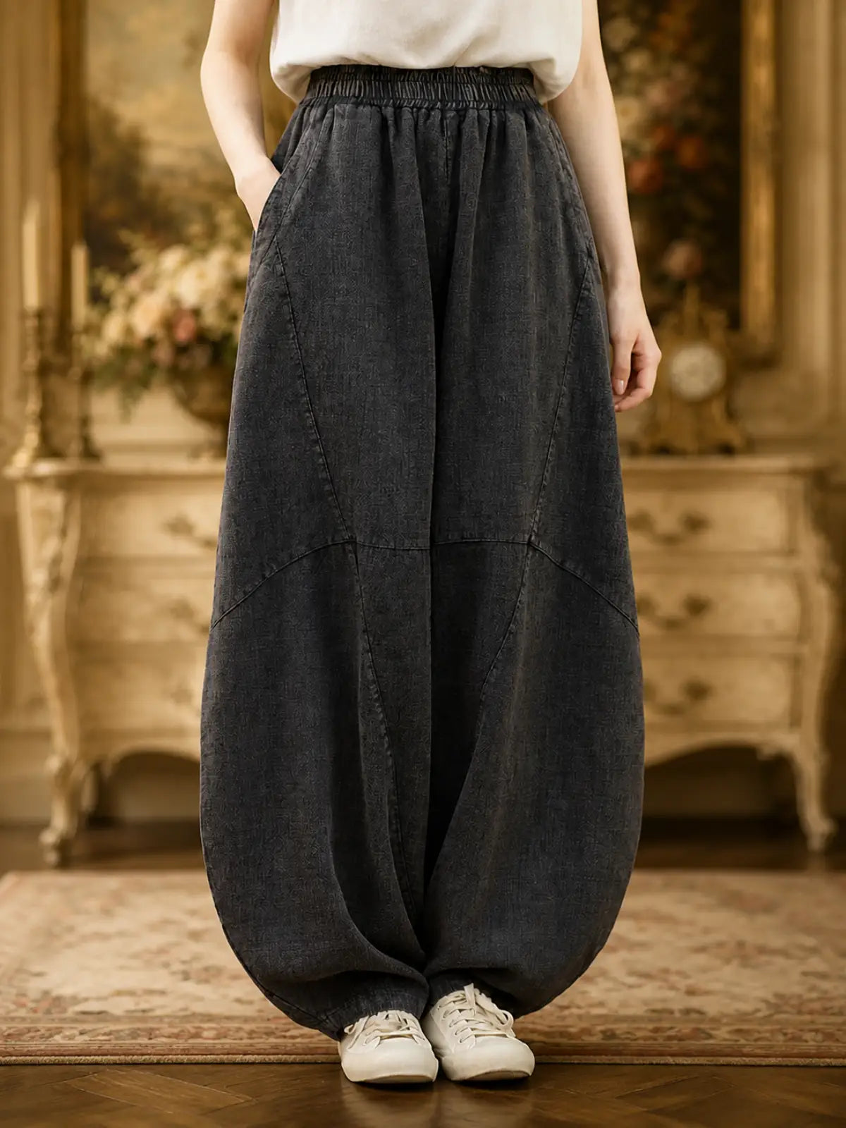 Balloon-Leg Cotton-Linen Pants with Elastic Waist - lifestyle view