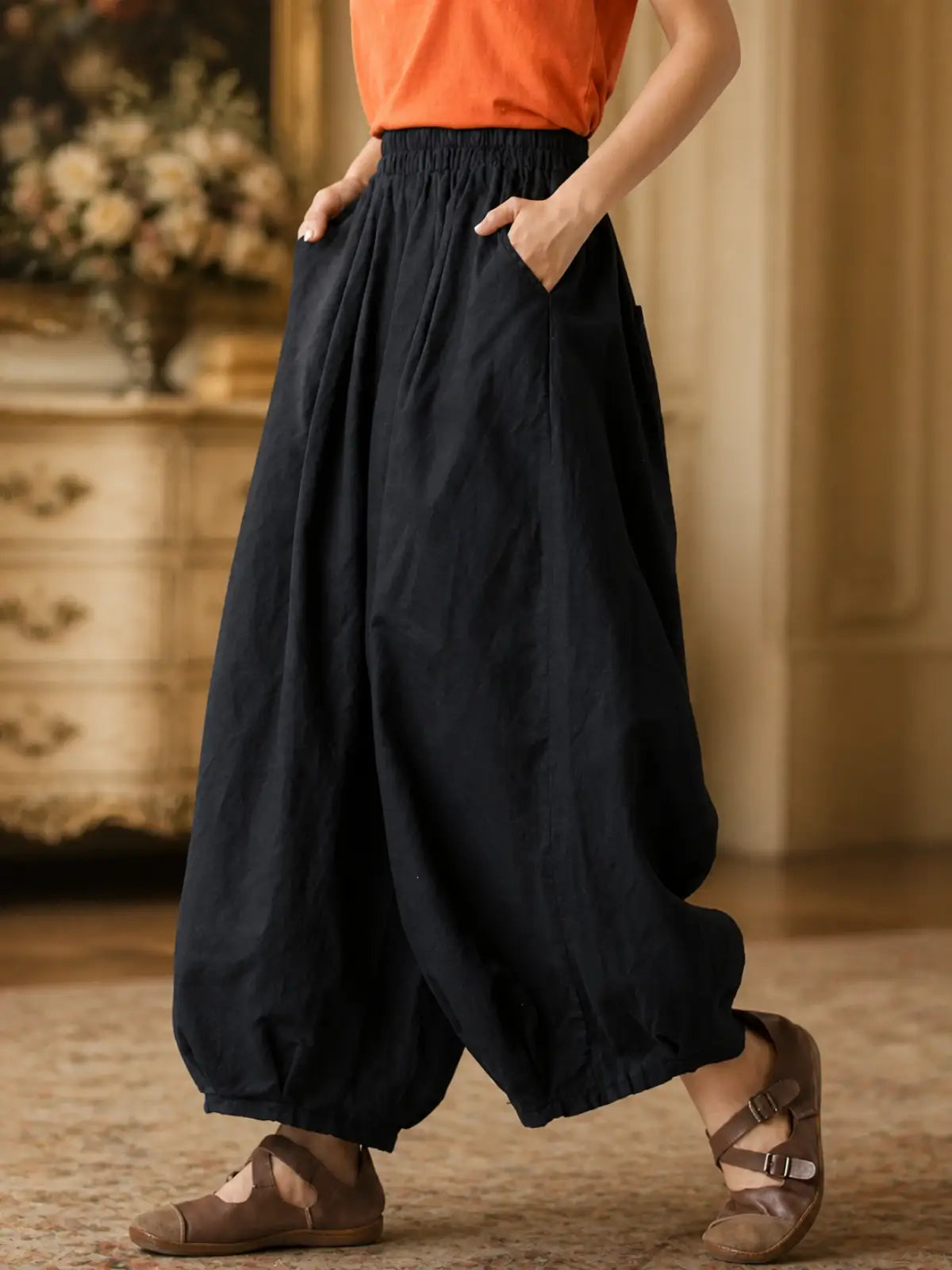 Balloon-Leg Cropped Pants with Linen-Look Texture - main model view