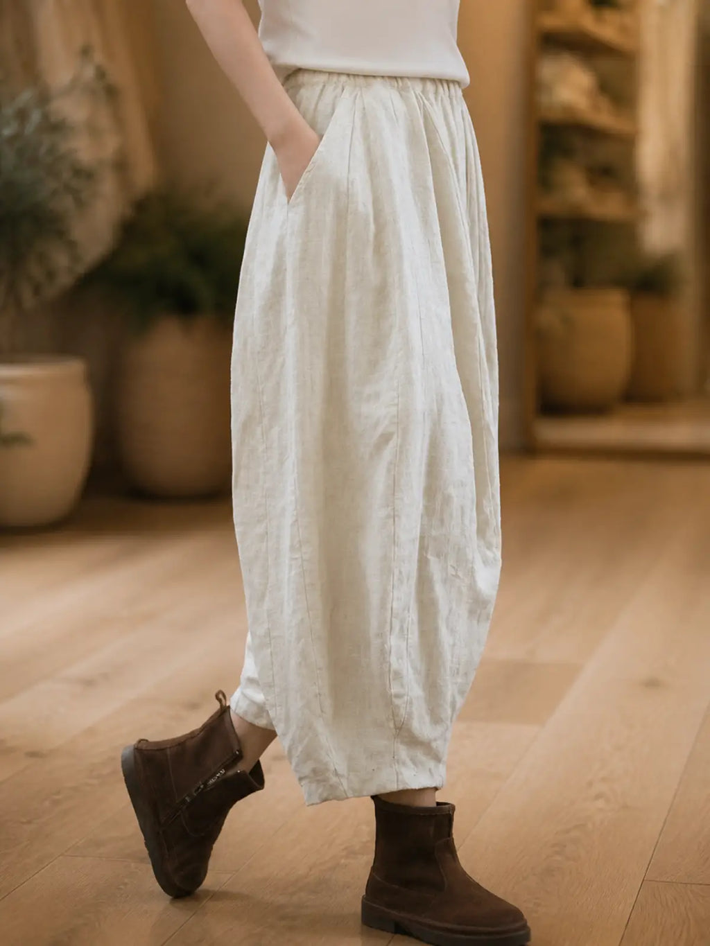 Balloon-Leg Pants in Linen-Look Textured Fabric - lifestyle view