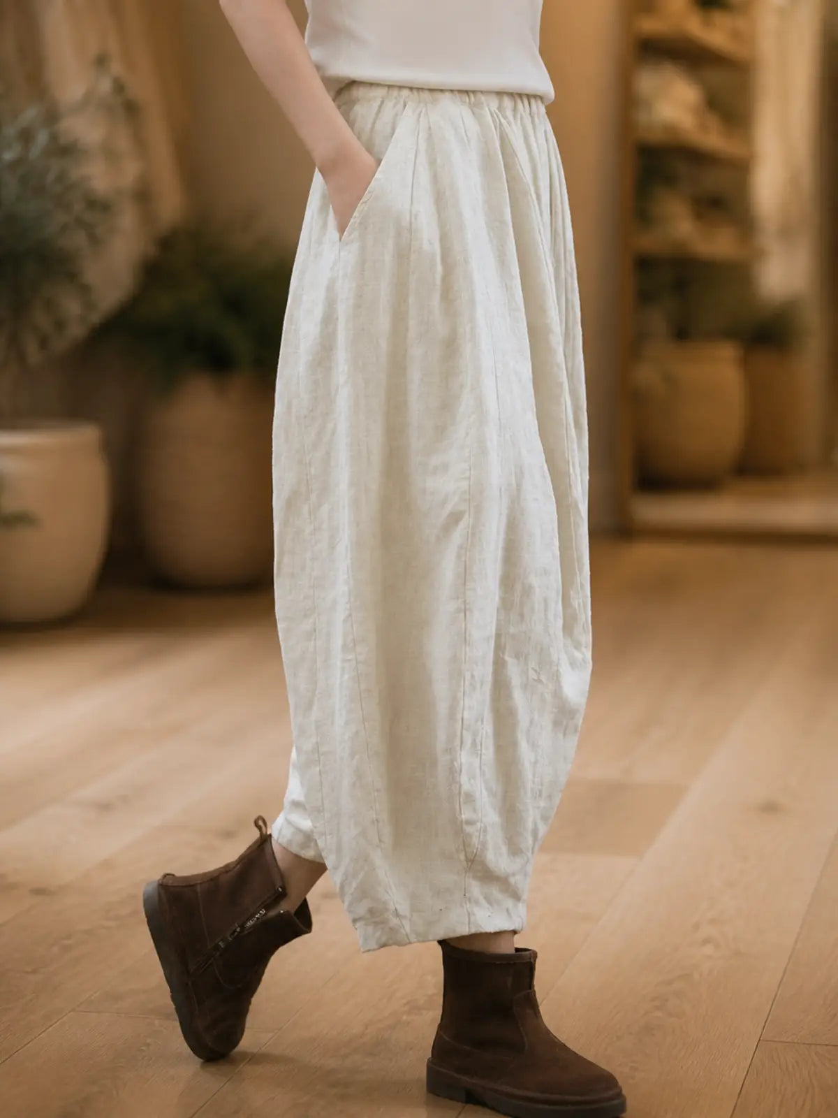 Balloon-Leg Pants in Linen-Look Textured Fabric - lifestyle view