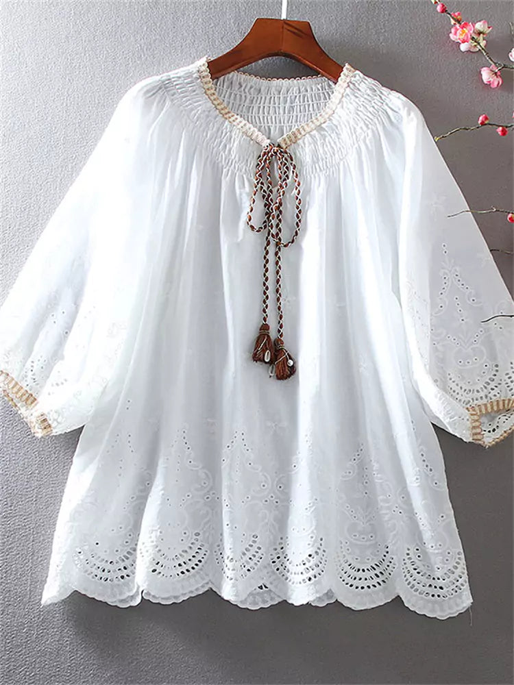 Boho-Leinenbluse mit übergroßen Laternenärmeln, Stickerei und Rüschen