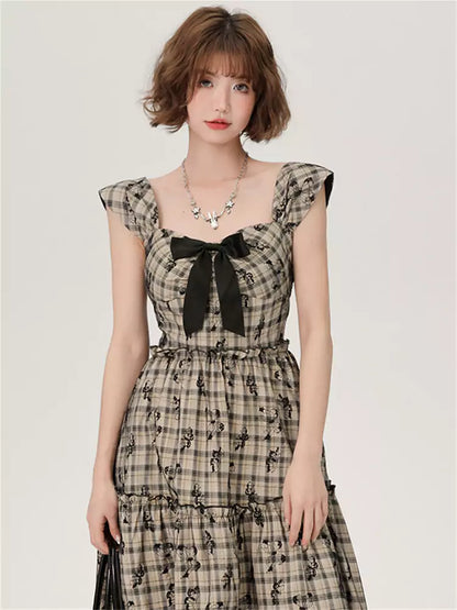 Vestido retro a cuadros con bordado de mariposas y cintura alta