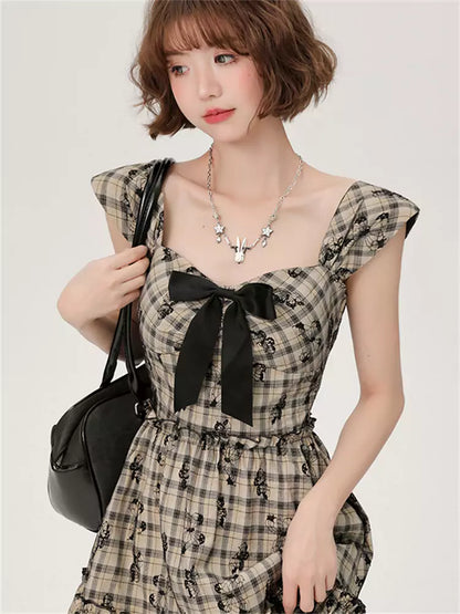 Vestido retro a cuadros con bordado de mariposas y cintura alta