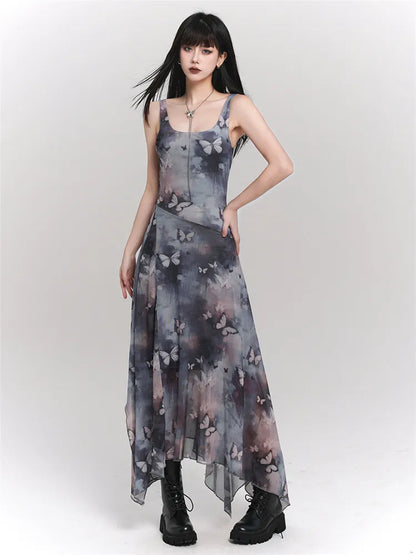 Vestido camisola asimétrico de malla con estampado de mariposas