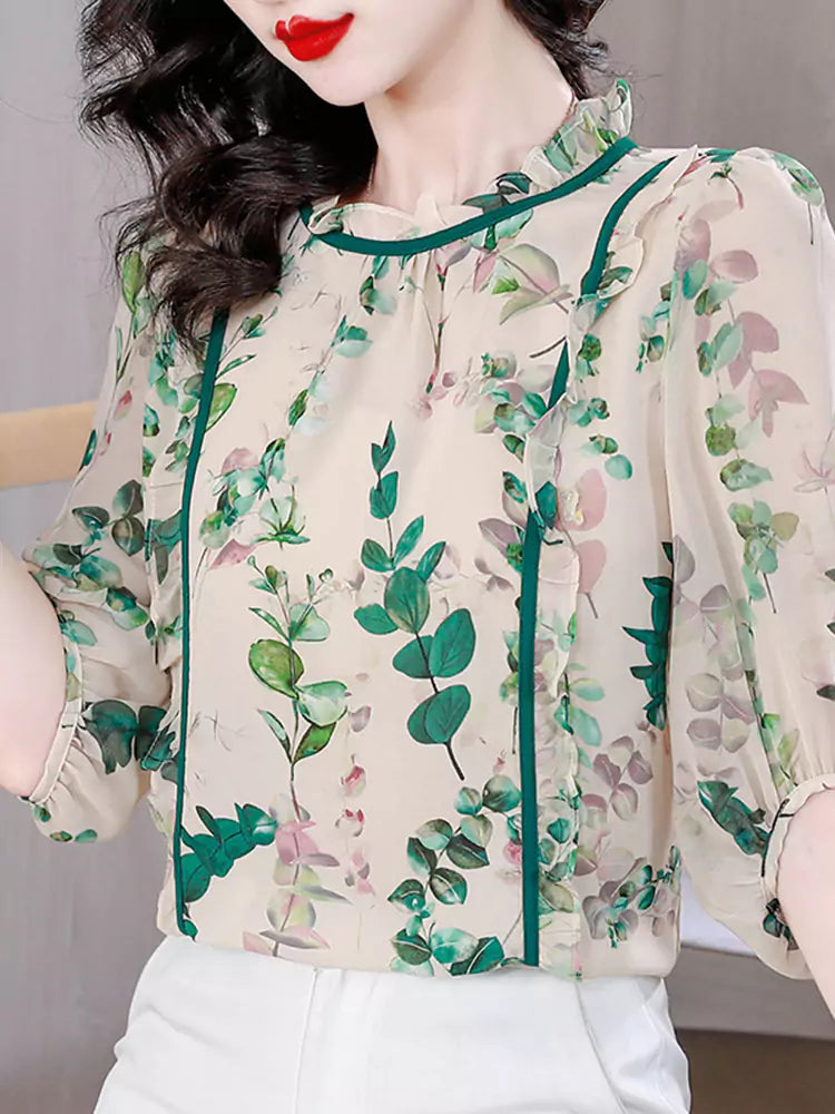 Chic Summer Chiffon Blouse with Floral Print and Three-Quarter Sleeves
