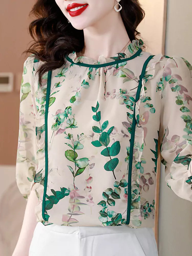 Chic Summer Chiffon Blouse with Floral Print and Three-Quarter Sleeves