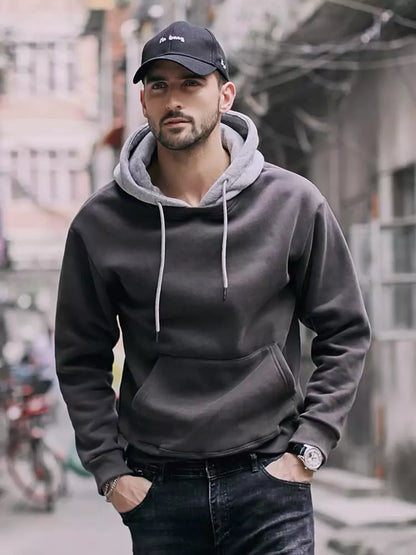 Gemütlicher Herren-Fleece-Hoodie mit Farbblockmuster