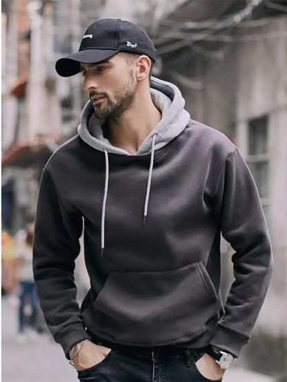 Gemütlicher Herren-Fleece-Hoodie mit Farbblockmuster