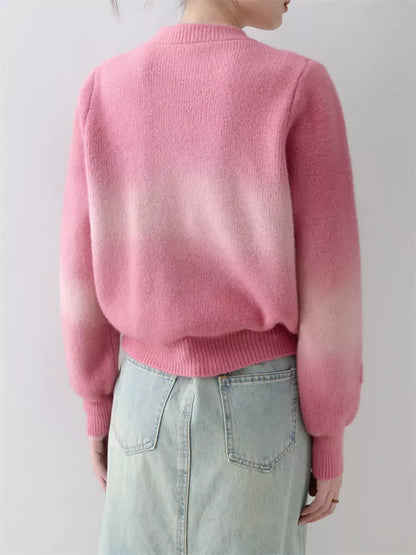 Cárdigan de punto con cuello redondo y corazón color magenta