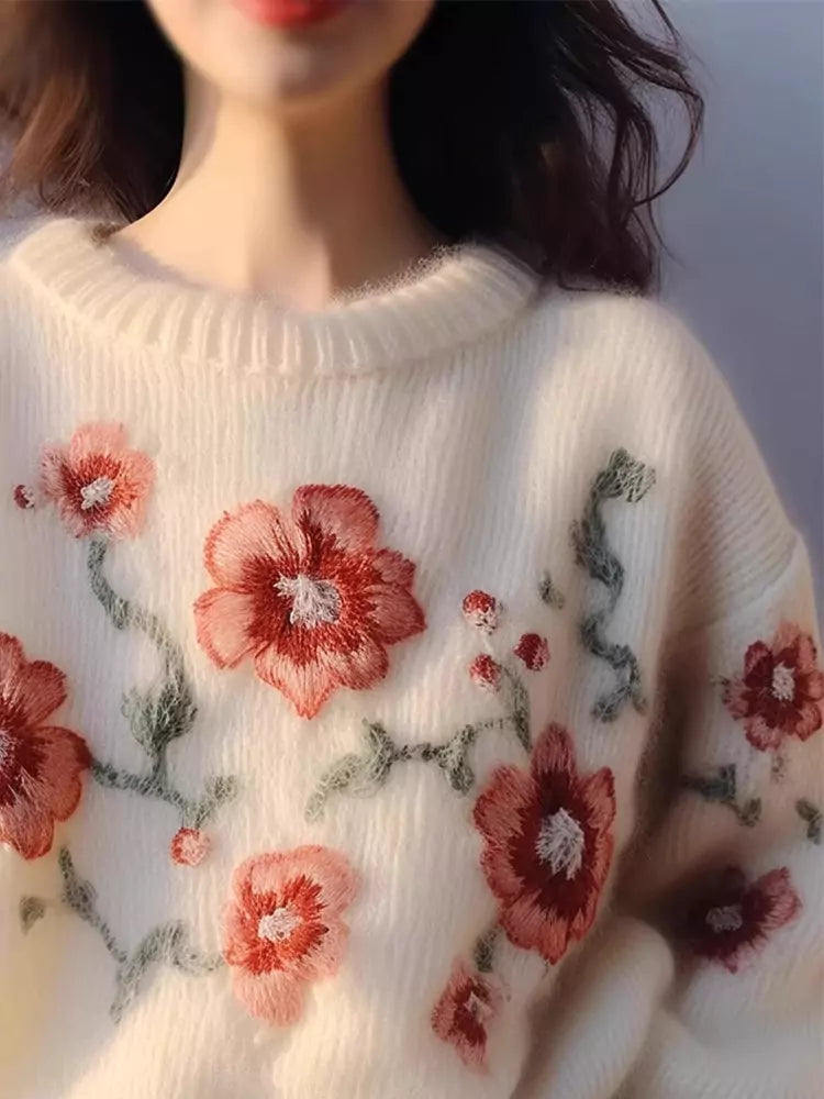 Feiner Strickpullover mit Blumenstickerei