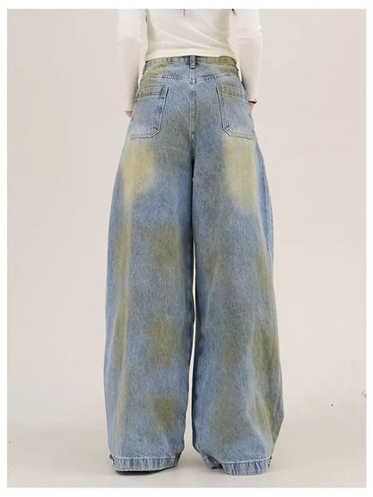 Ausgefranste Boyfriend-Jeans mit weitem Bein und Baggy-Style