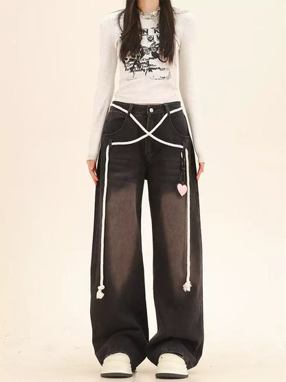 Boyfriend-Jeans im Used-Look mit Riemen