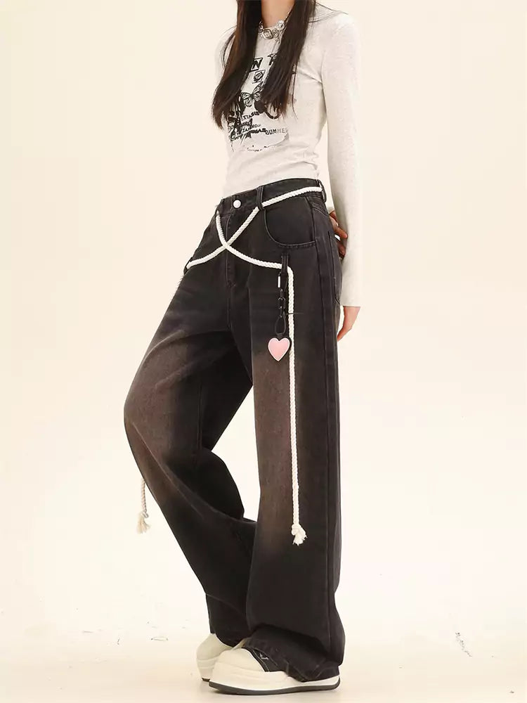 Boyfriend-Jeans im Used-Look mit Riemen