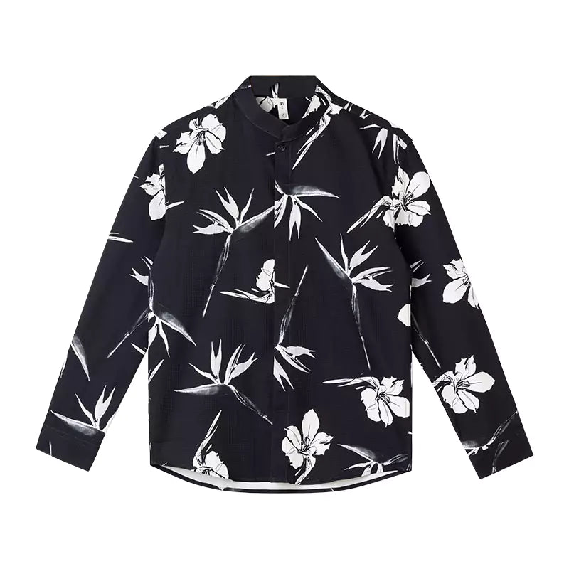 Camisa holgada con cuello alto y estampado floral