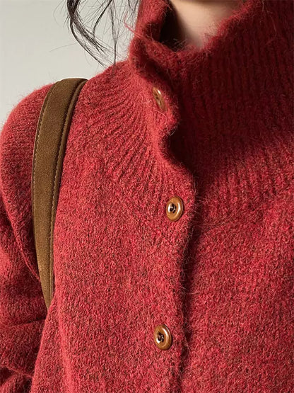 Cárdigan verde con cuello alto, acogedor y elegante