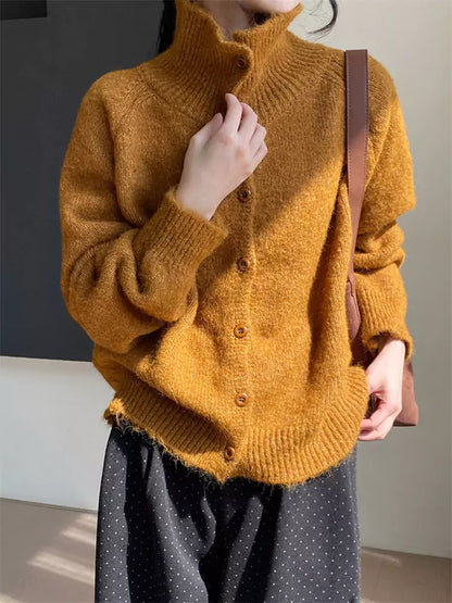 Cárdigan verde con cuello alto, acogedor y elegante