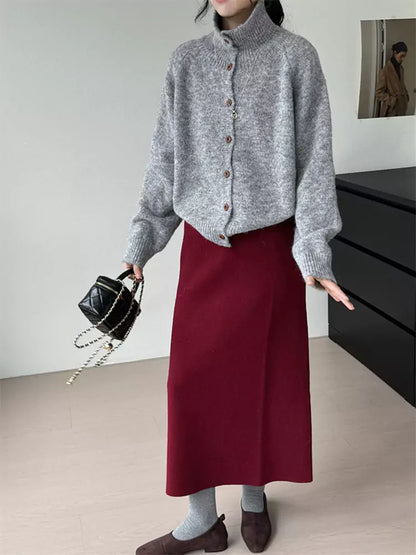 Cárdigan verde con cuello alto, acogedor y elegante