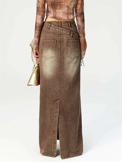 Grunge-Rock im Used-Look mit Batikmuster und asymmetrischem Bund