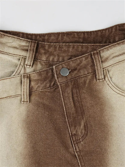 Grunge-Rock im Used-Look mit Batikmuster und asymmetrischem Bund