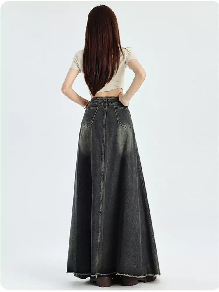 High-Waisted Slim-Fit Frayed Denim Skirt
