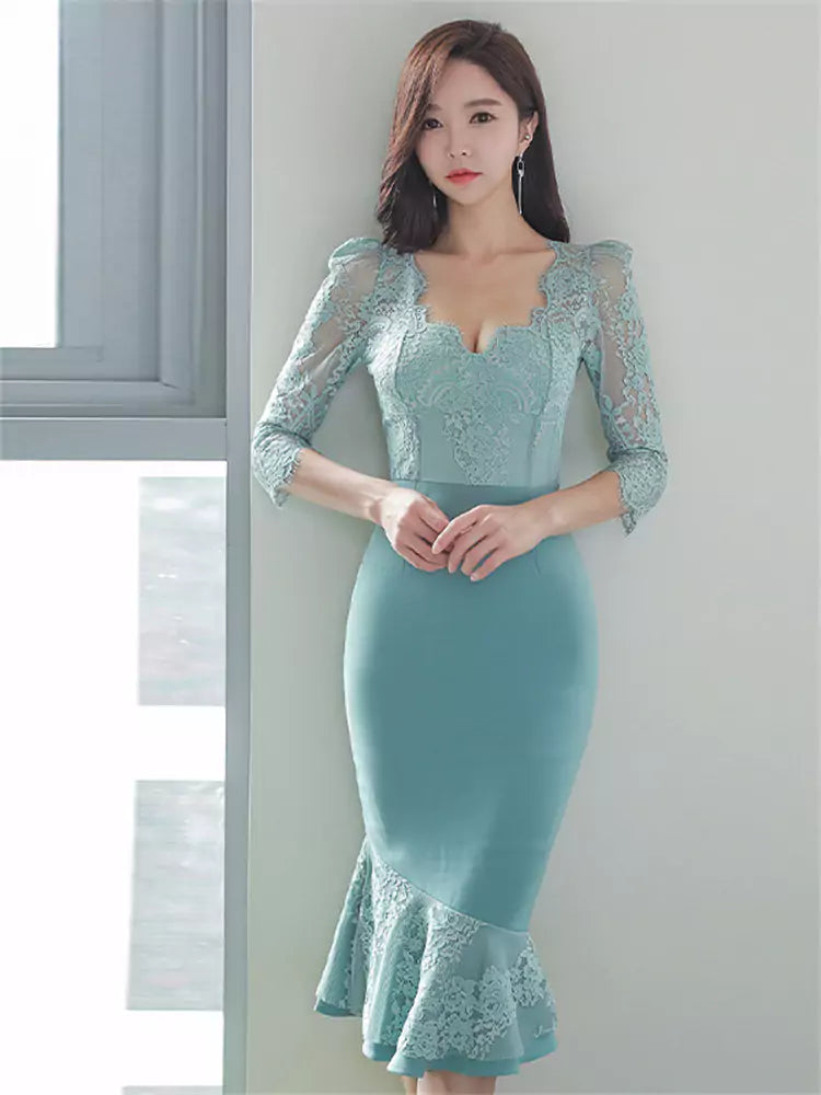 Meerjungfrauenkleid mit Dreiviertelärmeln und Spitzeneinsatz, schmaler Passform, Midilänge