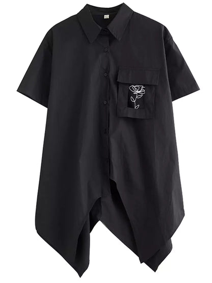 Lässiges, modisches Damen-Hemd mit asymmetrischer Tasche