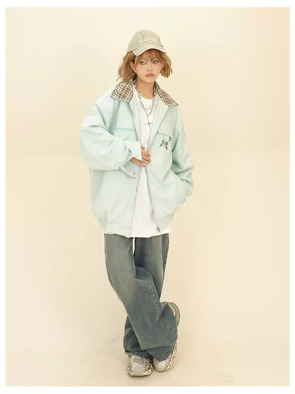 Locker geschnittene Wildlederjacke mit Karomuster und Schmetterlingsmotiv sowie Reverskragen