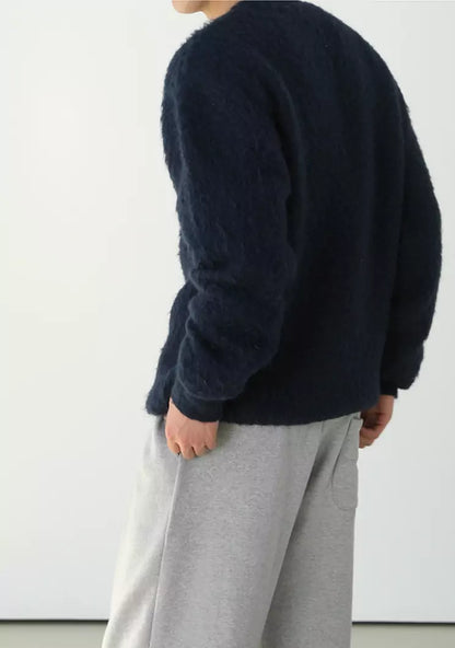 Locker geschnittener, weicher und kuscheliger Strickpullover mit Rundhalsausschnitt