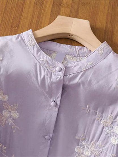 Ramie-Hemd mit 3/4-Ärmeln, Mesh-Einsatz und Vintage-Blumenstickerei